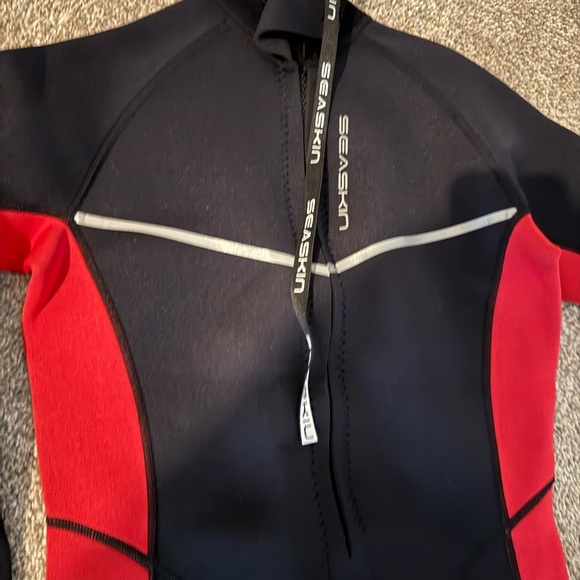 Seaskin wetsuit unisex size 14 Youth NWOT - Picture 5 of 6